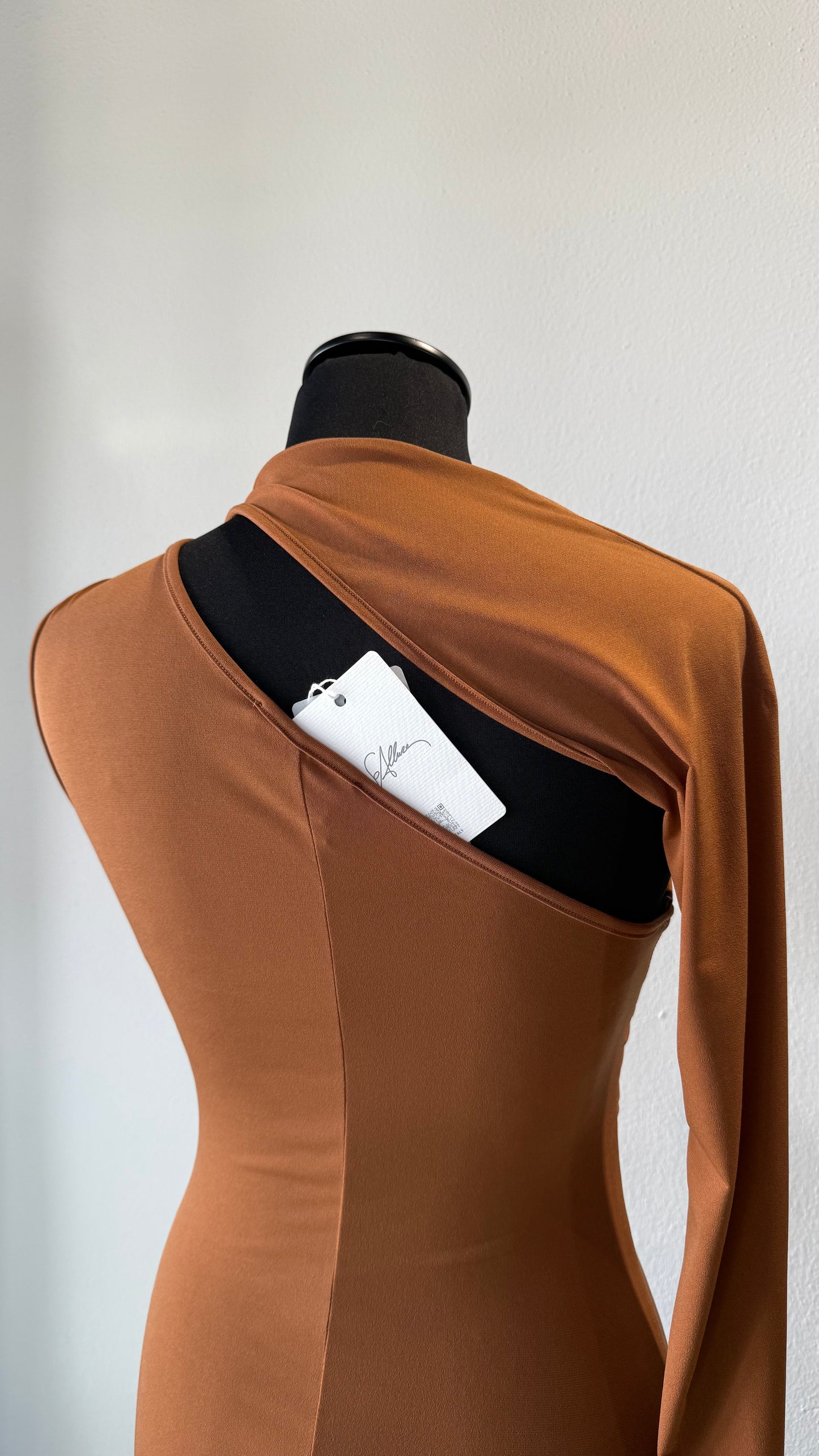 ABITO MONOSPALLA ADERENTE SO ALLURE